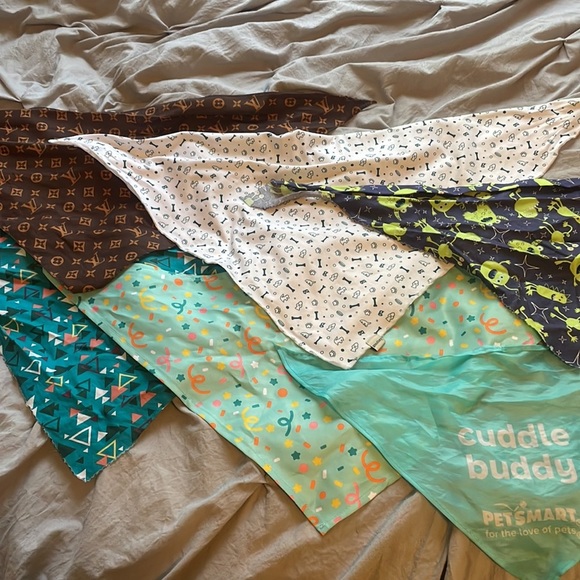 Dog Bandana Bundle - Six bandanas - Picture 4 of 4
